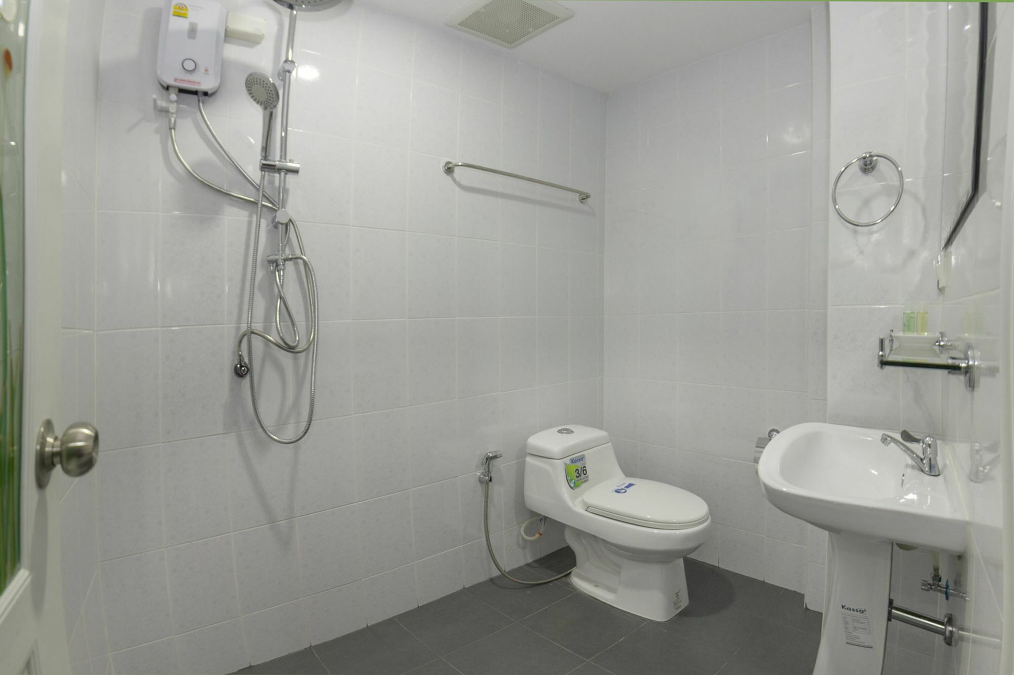 Kontiki Guesthouse Jomtien Beach Εξωτερικό φωτογραφία